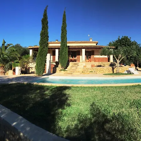 Es Pujol Maria De La Salut